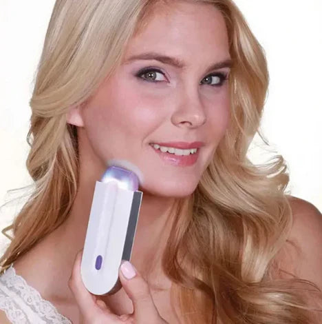 ¡Piel suave al instante! Compra la Finishing Touch y recibe el Depilador de Cejas GRATIS ✨